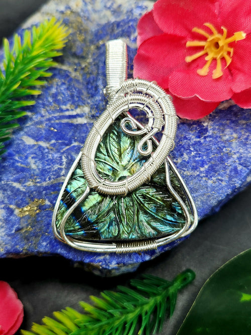 Labradorite Floral Carving Triangle Wire Wrapped Pendant - Unveiling the Intricate Beauty of Labradorite