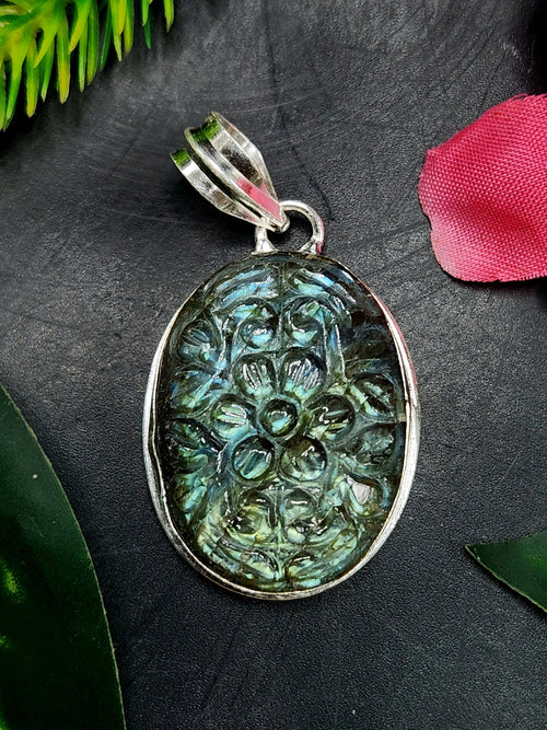 Labradorite Floral Carving Oval Pendant - Unraveling the Enigmatic Beauty of Labradorite