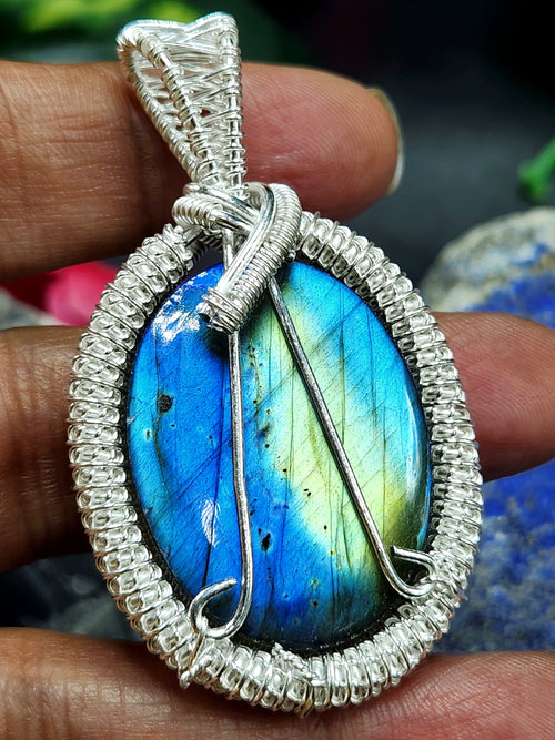 Labradorite Oval Pendant - Captivating Elegance in Wire-Wrapped Silver