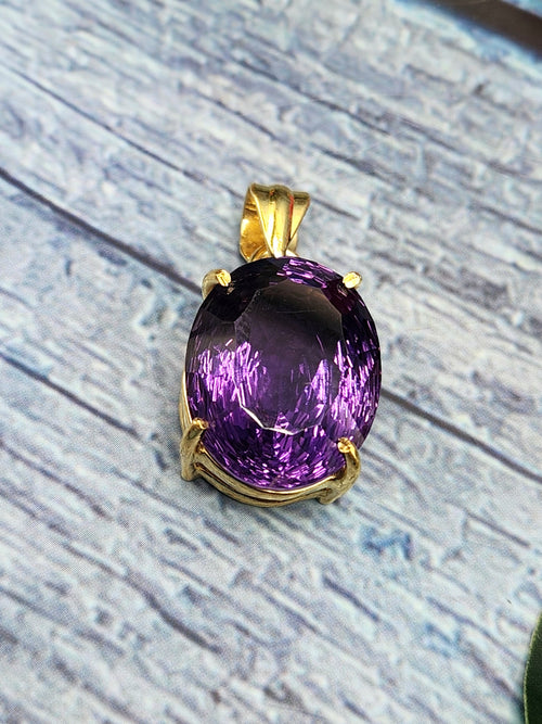 Amethyst Faceted Pendant in Gold Rhodium-Plated Sterling Silver - 26 carats