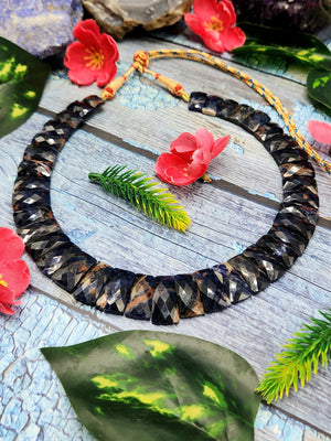 Sodalite Cut Stone Necklace with Sarafa - Dive into the Depths of Sodalite Elegance