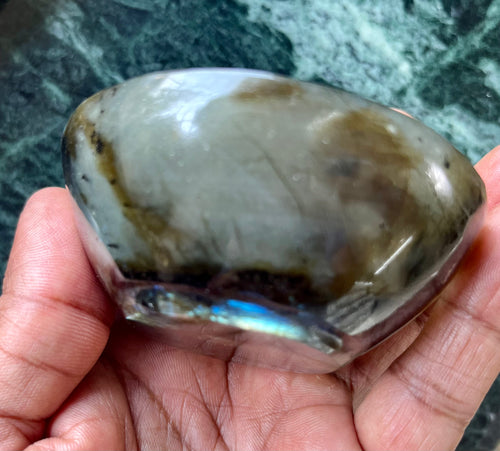 Beautiful Labradorite hand carved round bowls - 3 inches diameter and total weight 145 gms (0.32 lb) - ONE BOWL ONLY
